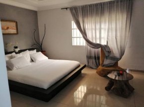 Epic Appart Hotel Lomé